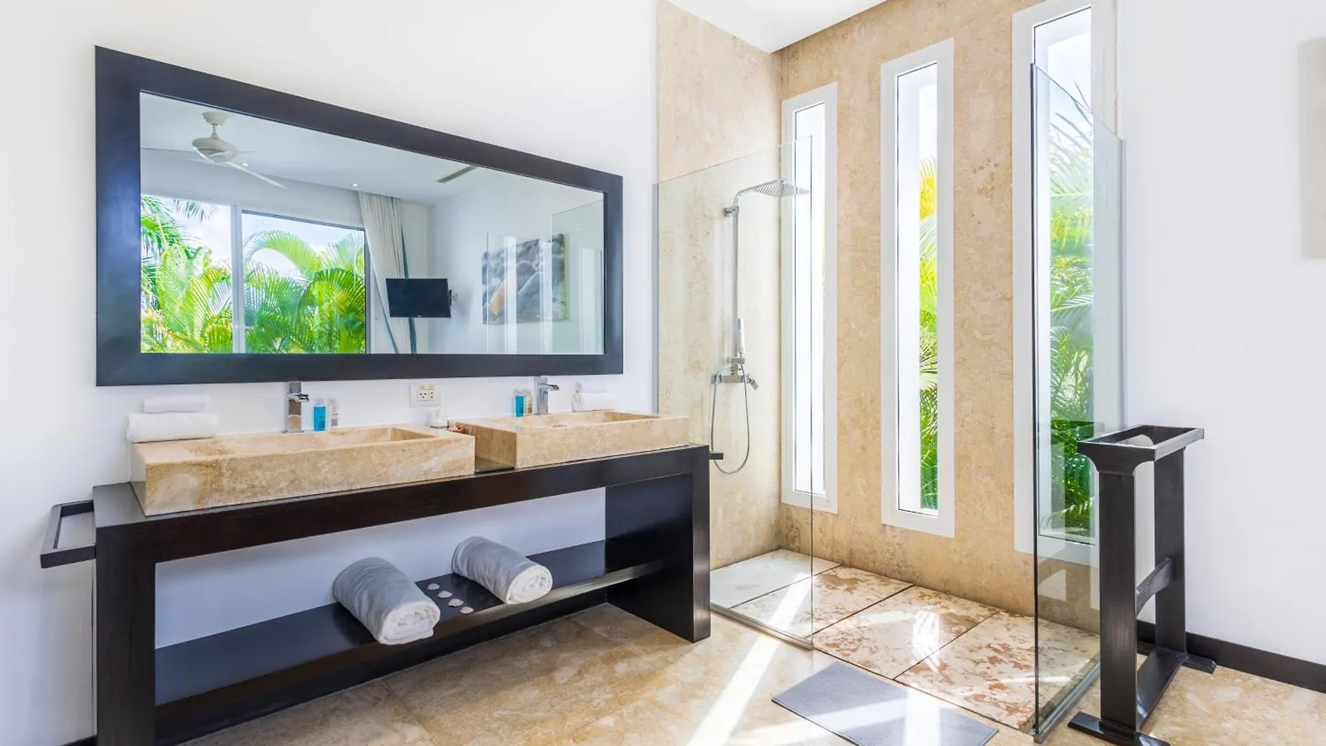 Luxury Rentals In Punta Cana - Exclusive Waterfall Villa With Private Pool, Bbq, Maid, Golf
